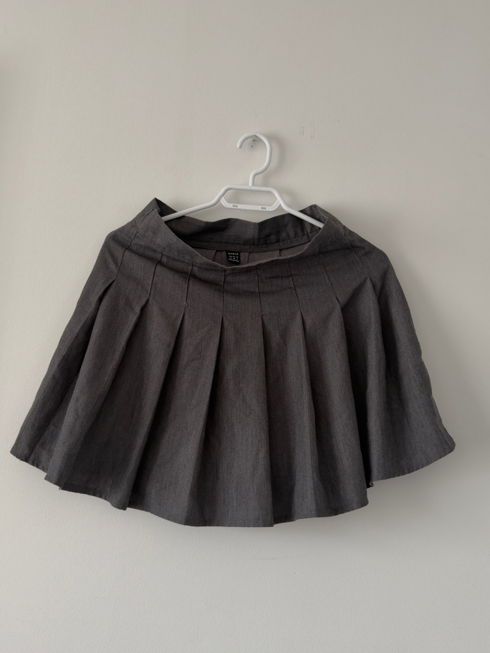 SHEIN Pleated Circle Skirt